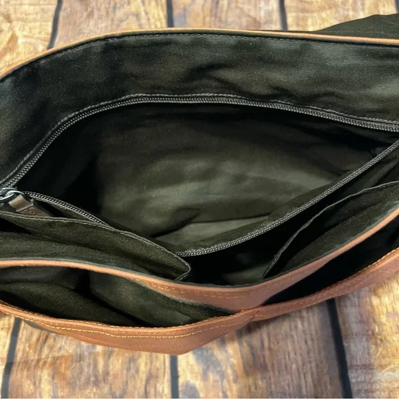 Coach messenger bag - Picture 9 of 16